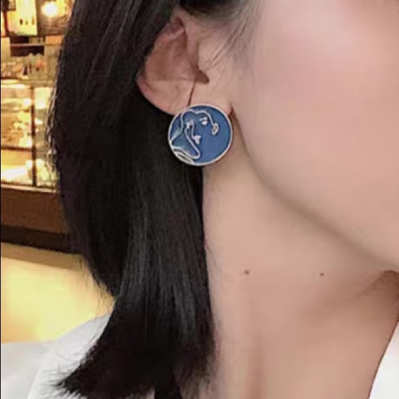 💙Sterling Silver Post Girls Face Earrings - Picture 7 of 7